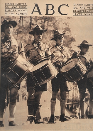 PERIODICO ABC MADRID-SEVILLA 21 DE AGOSTO DE 1935 Nº 10059 EN EL CAMPAMENTO DE RESCAFRIA