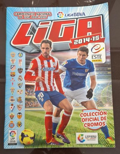 ÁLBUM DE CROMOS. LIGA 2014-2015. VACÍO, SALVO POR LOS 6 CROMOS DE REGALO