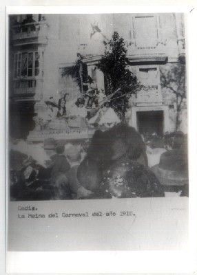 FOTO. REPRODUCCIÓN. CARNAVAL DE CADIZ, LA REINA DEL CARNAVAL AÑO 1910.