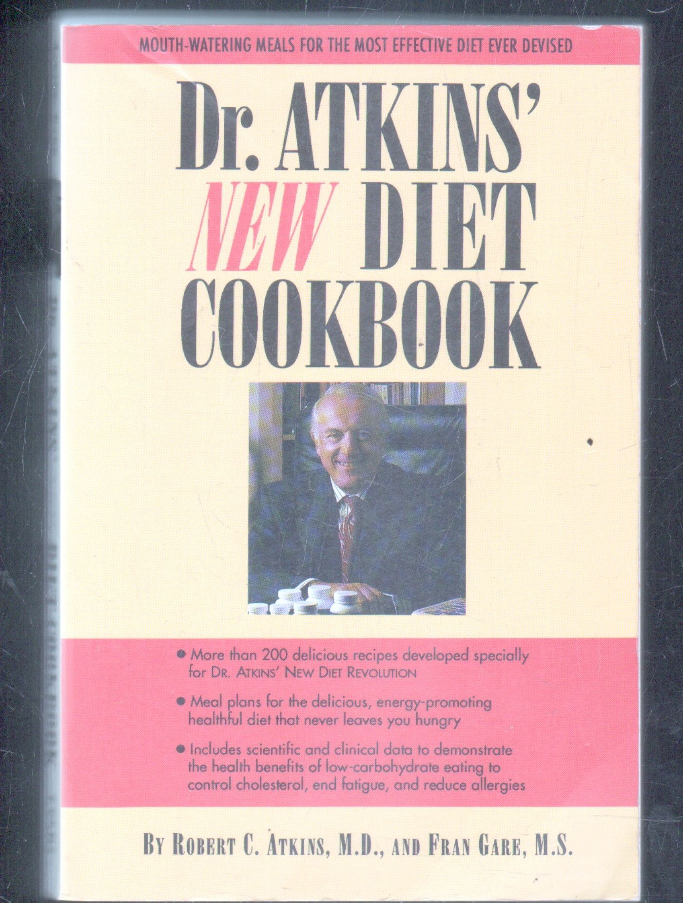 DR.ATKINS NEW DIET COOKBOOK.