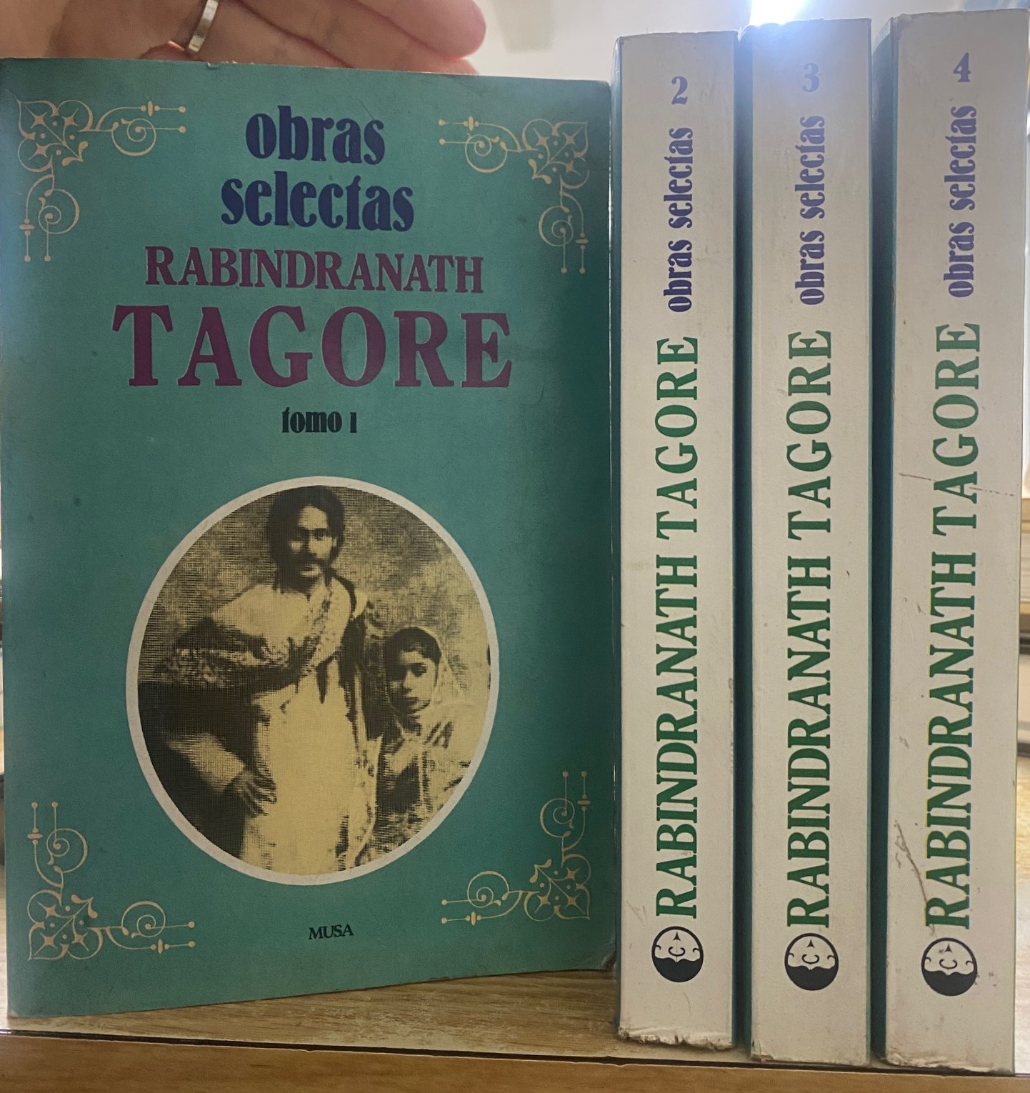 OBRAS SELECTAS RABINDRANATH TAGORE (4 TOMOS)