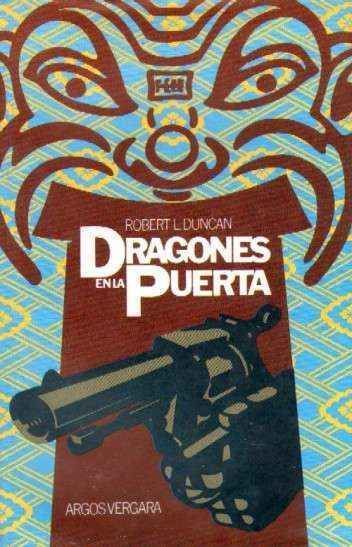 DRAGONES EN LA PUERTA
