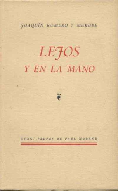 LEJOS Y EN LA MANO