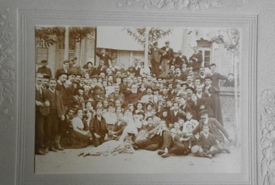 FOTOGRAFIA ANTIGUA FOTO REUNION ESCOLAR MADRID 26X21CM PRINCIPIOS SIGLO XX