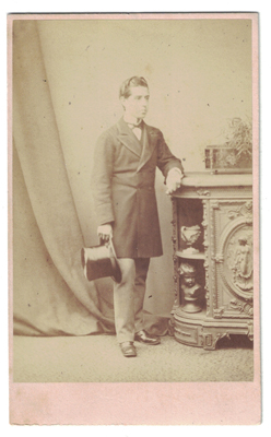 FOTOGRAFIA DE CABALLERO,THE LONDON STEREOSCOPIC (CHEAPSIDE). SOBRE 1880.