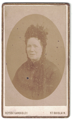 FOTOGRAFIA DE SEÑORA. FOTO ULYSSE GANDIBLEU, ST. GHISLAIN. SOBRE 1880.