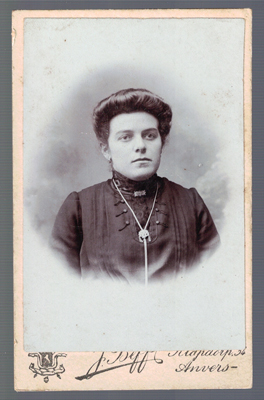 FOTOGRAFIA DE SEÑORA. FOTO J. BEFF (AMBERES). SOBRE 1890.