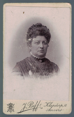 FOTOGRAFIA DE SEÑORA. FOTO J. BEFF (ANVERS). SOBRE 1890.