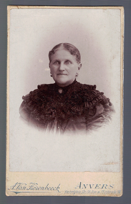 FOTOGRAFIA DE SEÑORA. FOTO A. VAN HORENBEECK (ANVERS). SOBRE 1890.