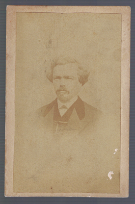 FOTOGRAFIA DE SEÑOR, ALGO DETERIORADA. SOBRE 1880.