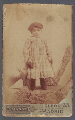 FOTOGRAFIA DE NIÑO. FOTO AMADOR, MADRID. SOBRE 1880.