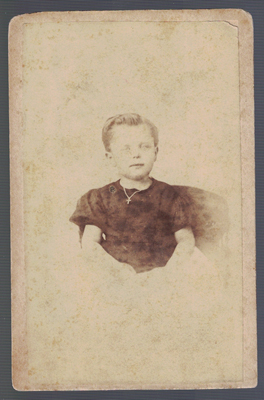 FOTOGRAFIA NIÑO. FOTO SAVOYE SHAPUIS MONS. SOBRE 1870.