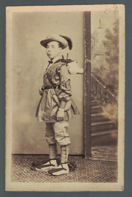 FOTOGRAFIA DE JOVEN. SOBRE 1910.
