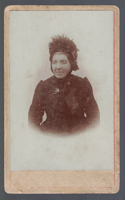 FOTOGRAFIA RETRATO DE MUJER - SOBRE 1880.