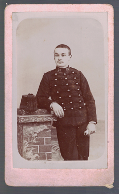 FOTOGRAFIA DE MILITAR - FOTO L. LIECHTY (VERSALLES) - SOBRE 1880.