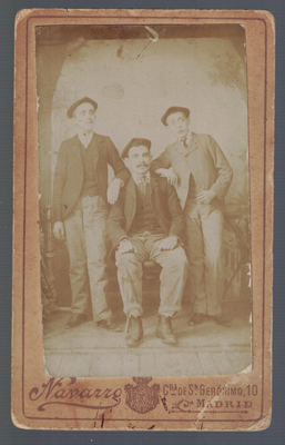 FOTOGRAFIA DE REUNION DE SEÑORES. FOTO NAVARRO, MADRID. SOBRE 1890.