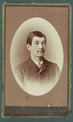 FOTOGRAFIA DE JOVEN. FOTO J. MON, MADRID. SOBRE 1880.