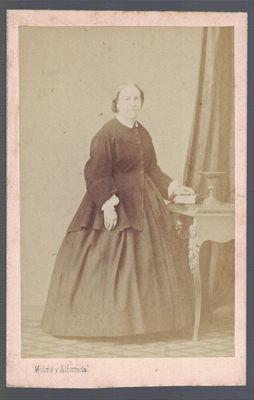 FOTOGRAFIA DE SEÑORA. FOTO MOLINE Y ALBAREDA. AÑO 1880.