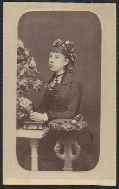 FOTO RETRATO DE SEÑORA. FOTOGRAFO RAFAEL ROCAFULL. CADIZ. SOBRE 1875.