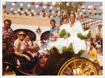 FOTOGRAFIA FERIA SIN DEFINIR, PREVISIBLEMENTE SEVILLA, SOBRE 1980