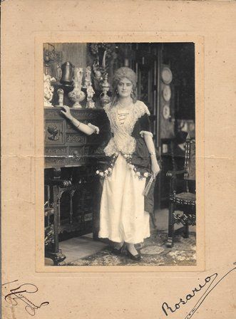 FOTOGRAFIA SEÑORITA DE CADIZ. FOTO REYMUNDO. SOBRE 1920
