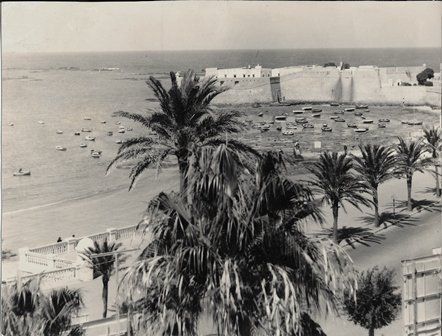FOTO DE LA CALETA CADIZ SOBRE AÑO 1960.