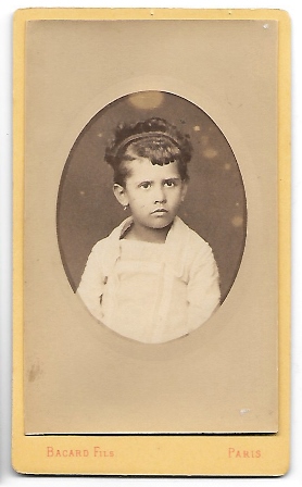 FOTOGRAFIA NIÑA EN OVALO CON RELIEVE BARCARD FILS PARIS 1870