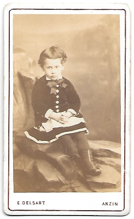FOTOGRAFIA NIÑA SENTADA. FOTO E. DELSART, ANZIN SOBRE 1870