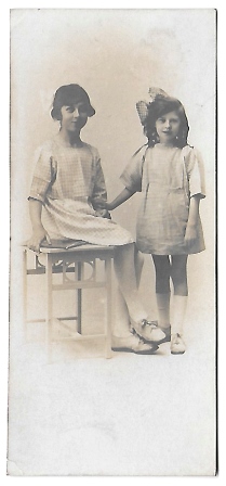 FOTOGRAFIA NIÑAS FOTO CW. BUCKLEY 1900