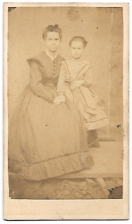 FOTOGRAFIA NIÑA CON MADRE (NO FOTOGRAFO) SOBRE 1870
