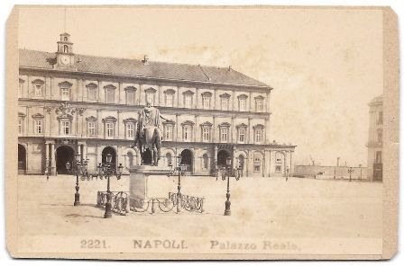 FOTO PALAZZO REALE NAPOLES FOTO G. SOMMER