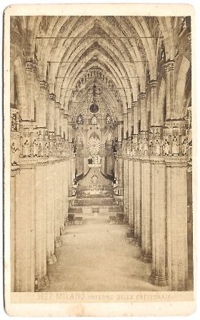 FOTOGRAFIA INTERNO CATTEDRALE DE MILAN