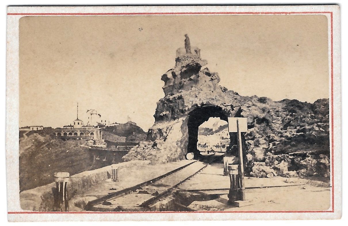 FOTO BIARRITZ LE ROCHES DE LA VIERGE HOTEL DU PALAIS FRANCIA