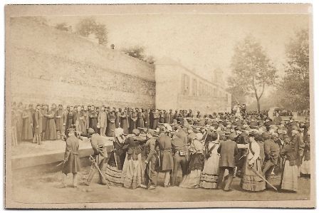 FOTO CRIMES DE LA COMMUNE 35 GENDARMES PARIS