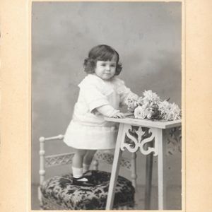 FOTOGRAFIA DE NIÑA. SOBRE PRINCIPIO SIGLO XX.