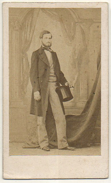 FOTOGRAFIA DEL DUQUE DE MONTPENSIER A. DE ORLEANS - SOBRE 1870