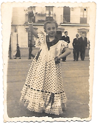 FOTOGRAFIA DE NIÑA VESTIDA CON TRAJE DE  FLAMENCO AÑO 1931 SEVILLA