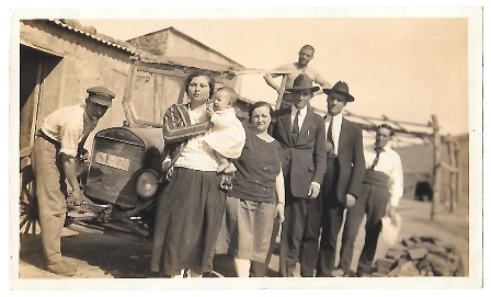 FOTOGRAFIA DE FAMILIA SEVILLA AÑOS 50