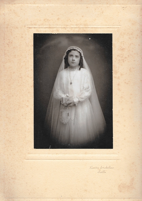 FOTOGRAFIA NIÑA DE PRIMERA COMUNION. FOTO RAMIREZ DE ARELLANO (SEVILLA) SOBRE 1940