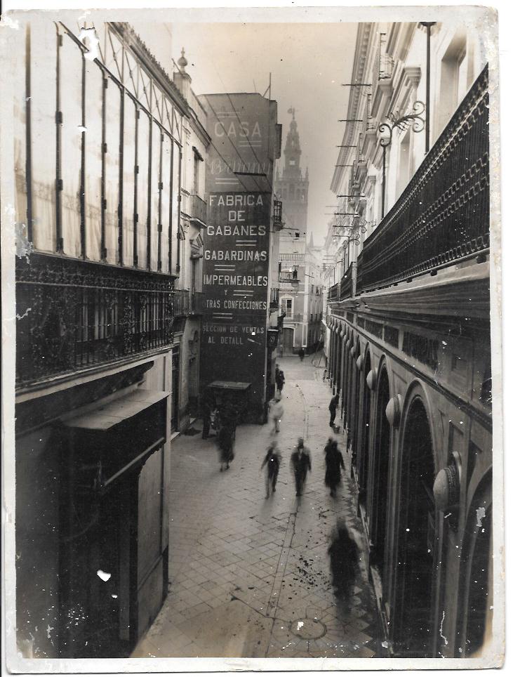 FOTOGRAFIA DE CALLE FRANCO EN SEVILLA AÑOS 20 INFORMACIONES GRAFICAS SERRANO