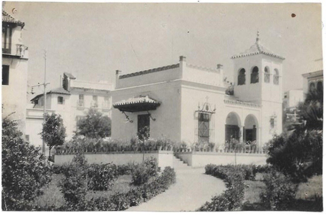 FOTOGRAFIA DE SEVILLA LAVABO PUBLICO EN LOS JARDINES DE MURILLO. AÑOS 30.