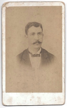 FOTOGRAFIA DE CABALLERO (BUSTO). SOBRE 1890.  SIN DATOS DE FOTOGRAFO.