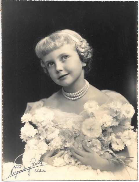 FOTO ANTIGUA DE ESTUDIO RETRATO DE NIÑA. 23 X 17,5 CM. AÑO 1929. SEGUNDO Y ROSITA, CADIZ