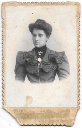 FOTOGRAFIA DE SEÑORITA SOBRE 1900 - FOTOGRAFO EL MIRADOR