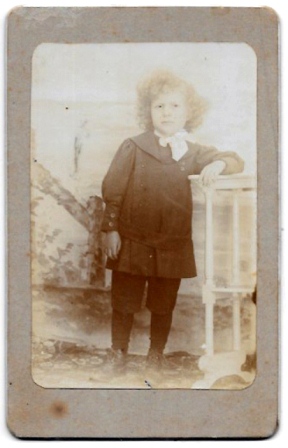 FOTOGRAFIA DE NIÑA PEQUEÑA. SOBRE 1900