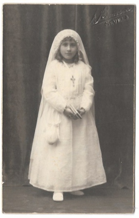 FOTOGRAFIA DE NIÑA DE COMUNION. FOTO BARRERA (SEVILLA). SOBRE 1930 TARJETA POSTAL.