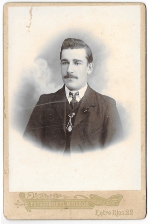 FOTO RETRATO DE CABALLERO. FOTOGRAFIA EL MIRADOR S. POZZUOLI. BUENOS AIRES SOBRE 1890