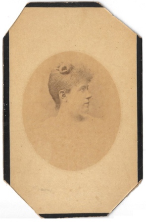 FOTOGRAFIA RETRATO DE SEÑORITA. FOTO A. RODRIGUEZ TELLEZ, SEVILLA SOBRE 1890.
