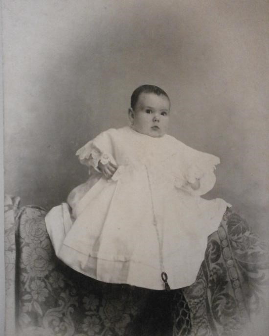 FOTOS ANTIGUAS.  FOTOGRAFIA ANTIGUAGRAFICA DE NIÑO F.QUIJANO SAN FERNANDO   ALBUMINA-80