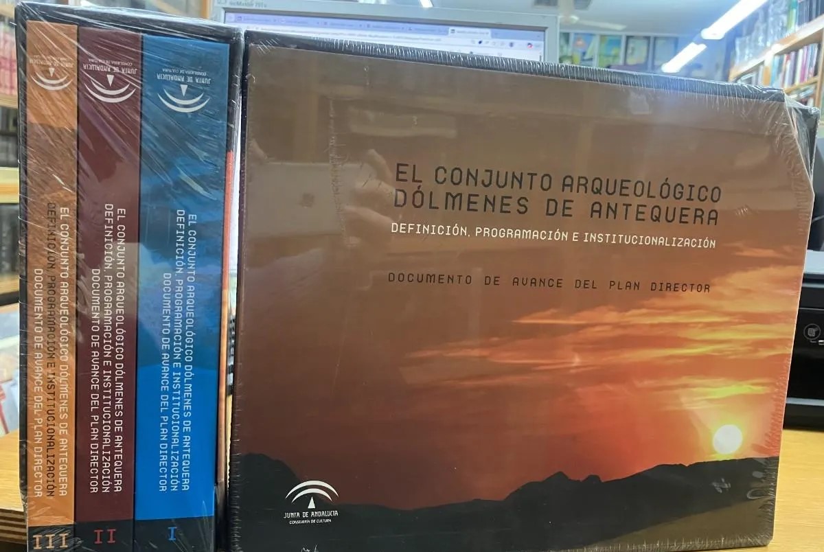 EL CONJUNTO ARQUEOLOGICO DOLMENES DE ANTEQUERA
